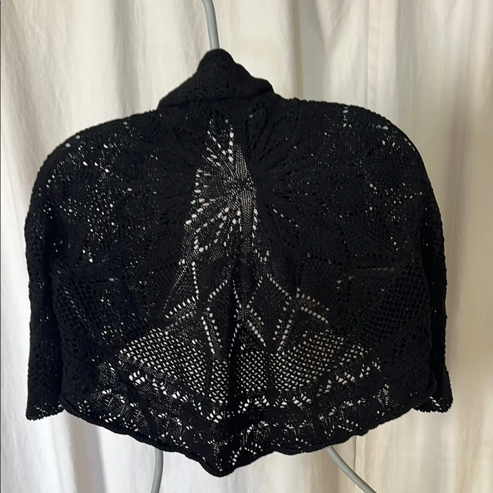 Banana Republic Black crotchet cropped shrug xs cotton - Picture 2 of 5